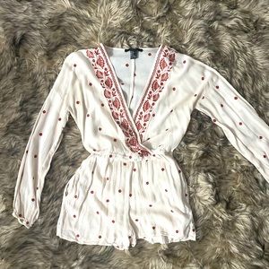 Embroidered Romper 🌹
